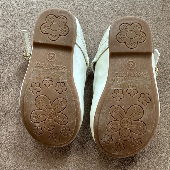 Sandals - Picture 2 of 5